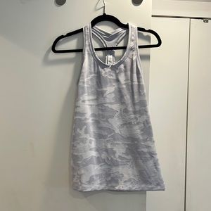 Lululemon cool racer back tank size 6, white camp